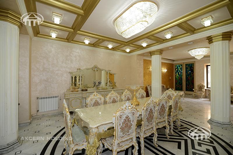 Arabkir, 5-room villa, 814 m²