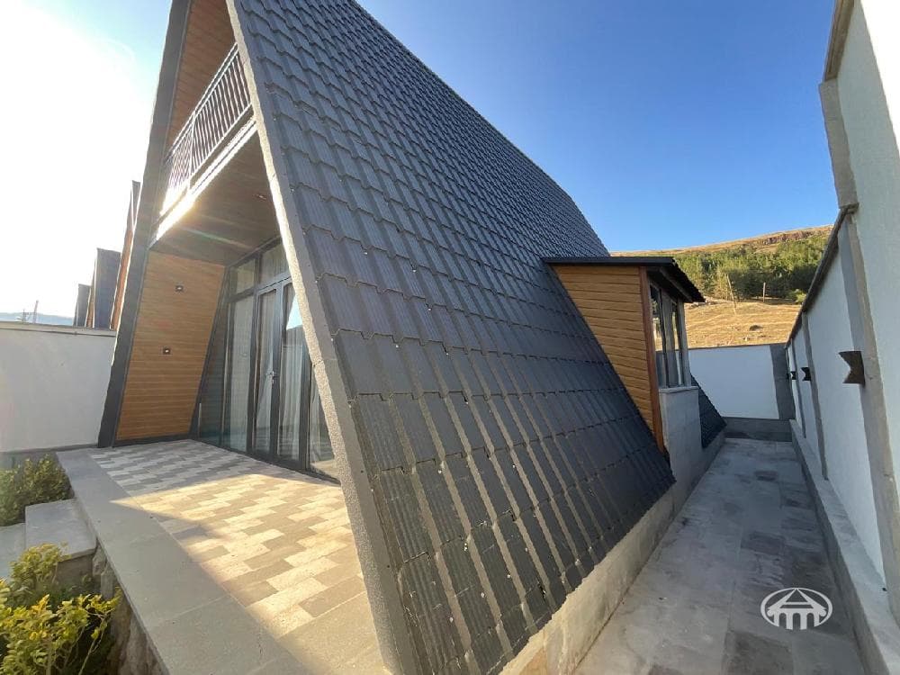 Tsaghkadzor, 4-room villa, 144 m²